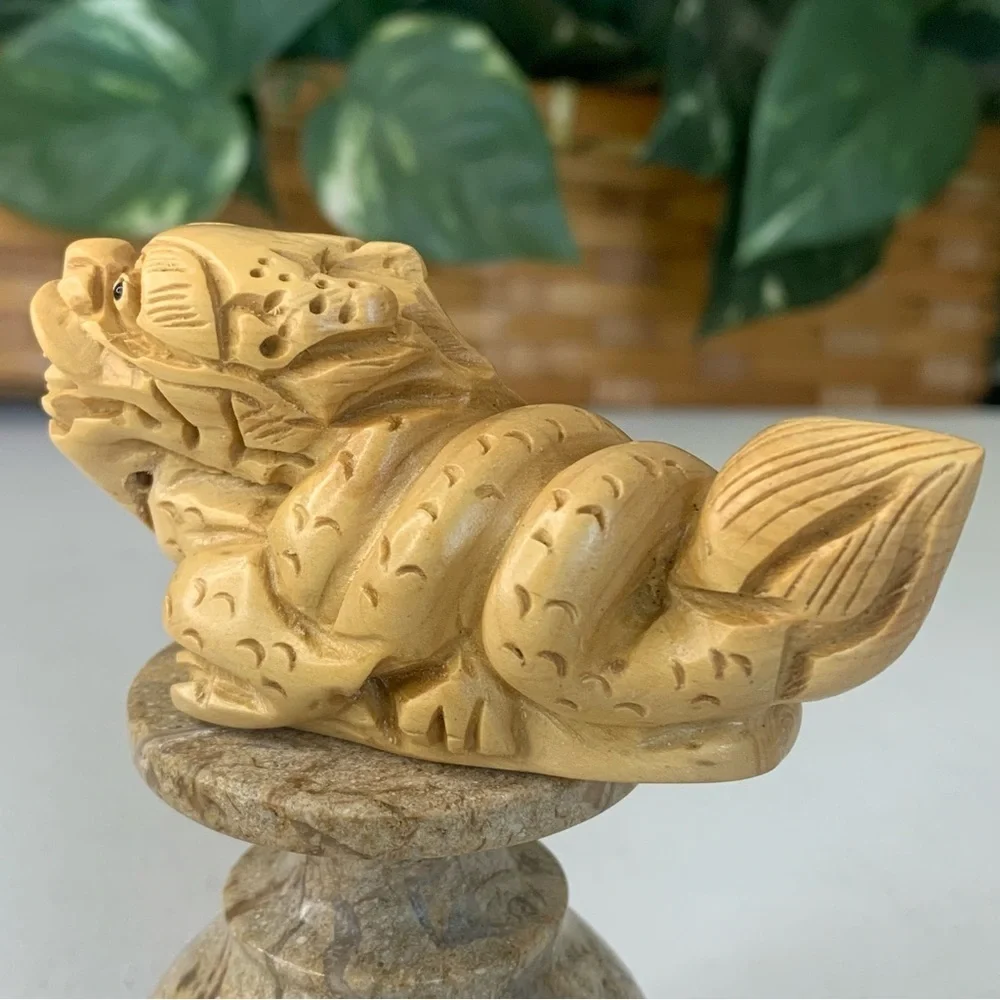 Japanese Netsuke Dragon Snake Beast Boxwood Carving Hand Carved Wood Animal 3.5" - Picture 11 of 16